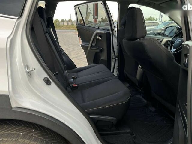 Тойота РАВ 4, объемом двигателя 2.5 л и пробегом 95 тыс. км за 18699 $, фото 28 на Automoto.ua