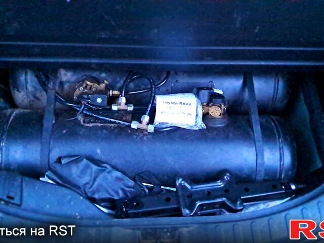 Тойота РАВ 4, об'ємом двигуна 2.5 л та пробігом 53 тис. км за 21500 $, фото 13 на Automoto.ua