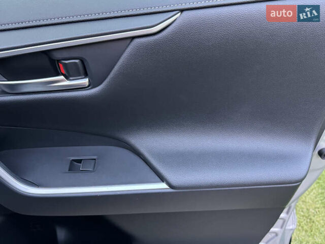 Тойота РАВ 4, объемом двигателя 2.49 л и пробегом 57 тыс. км за 38000 $, фото 13 на Automoto.ua