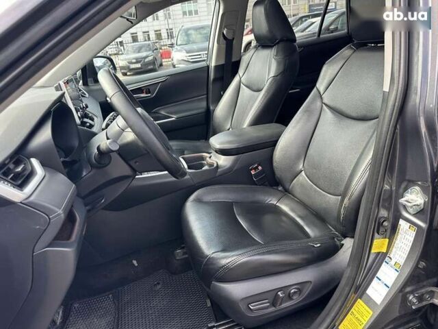 Тойота РАВ 4, об'ємом двигуна 0 л та пробігом 148 тис. км за 27990 $, фото 16 на Automoto.ua