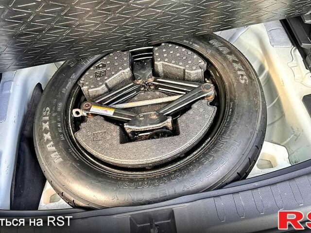 Тойота РАВ 4, объемом двигателя 2.5 л и пробегом 128 тыс. км за 25000 $, фото 6 на Automoto.ua