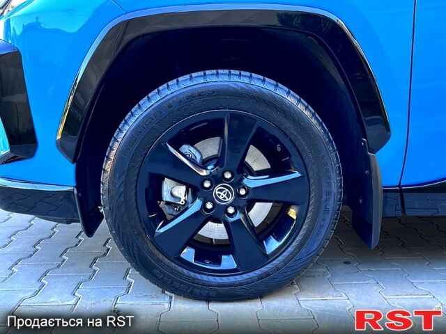 Тойота РАВ 4, объемом двигателя 2.5 л и пробегом 35 тыс. км за 38500 $, фото 13 на Automoto.ua