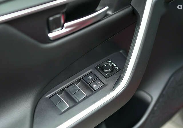 Тойота РАВ 4, объемом двигателя 0 л и пробегом 72 тыс. км за 30583 $, фото 10 на Automoto.ua