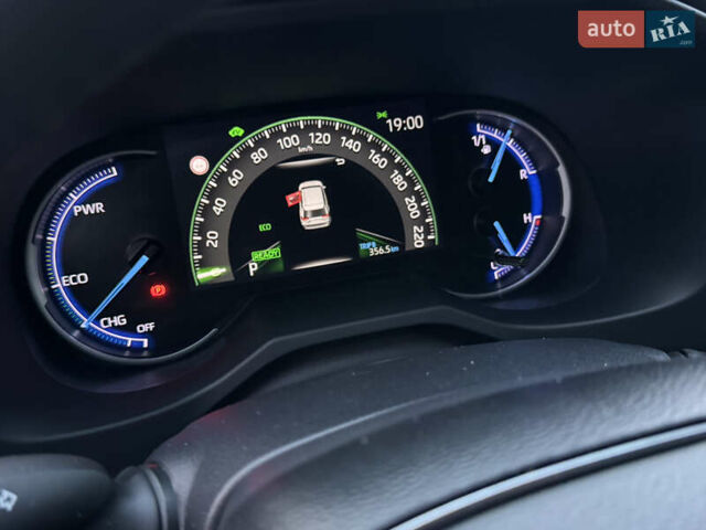 Тойота РАВ 4, объемом двигателя 2.49 л и пробегом 57 тыс. км за 38000 $, фото 3 на Automoto.ua