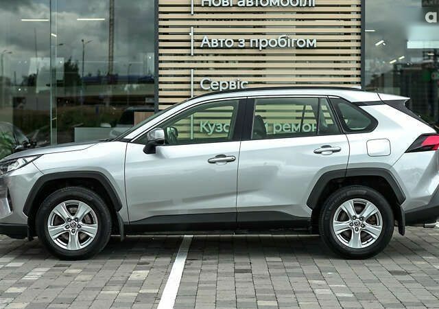 Тойота РАВ 4, объемом двигателя 2 л и пробегом 41 тыс. км за 29144 $, фото 2 на Automoto.ua