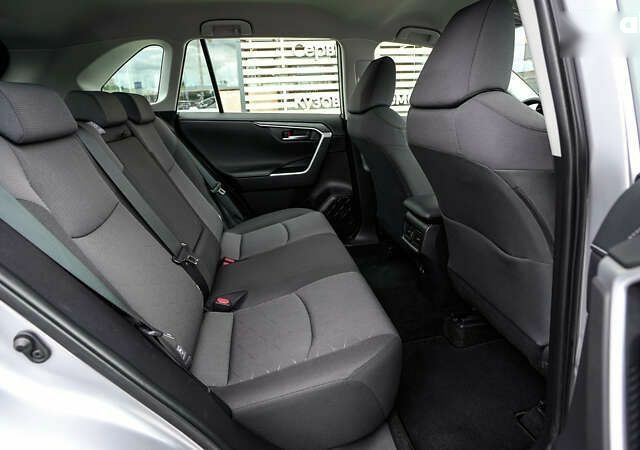 Тойота РАВ 4, объемом двигателя 2 л и пробегом 41 тыс. км за 29144 $, фото 6 на Automoto.ua