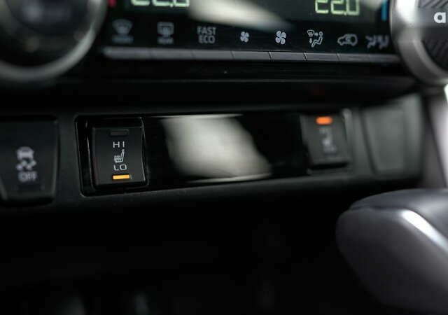 Тойота РАВ 4, объемом двигателя 2 л и пробегом 41 тыс. км за 29144 $, фото 24 на Automoto.ua