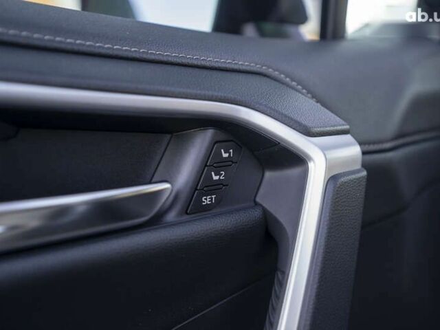 Тойота РАВ 4, об'ємом двигуна 0 л та пробігом 49 тис. км за 31900 $, фото 24 на Automoto.ua