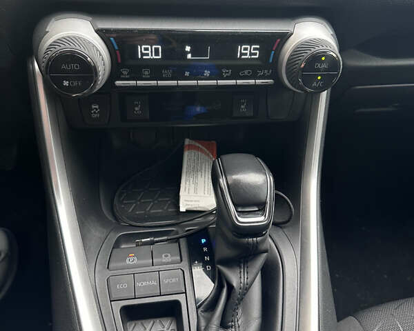 Тойота РАВ 4, объемом двигателя 2 л и пробегом 89 тыс. км за 28770 $, фото 8 на Automoto.ua