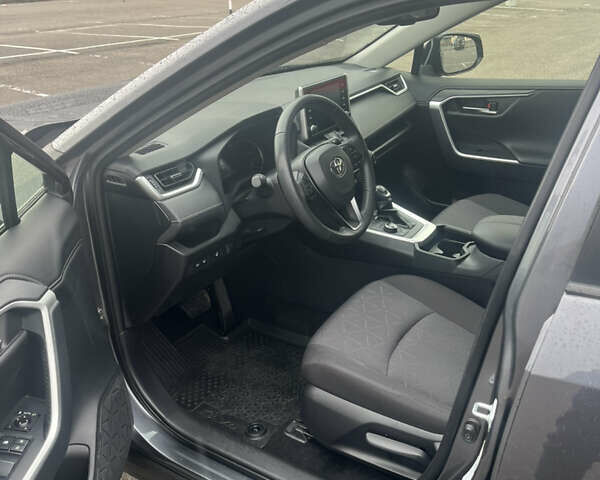 Тойота РАВ 4 2021 в Харькове на Automoto.ua Тойота РАВ 4, объемом двигателя 1.99 л и пробегом 36 тыс. км за 31000 $, фото 3 на Automoto.ua