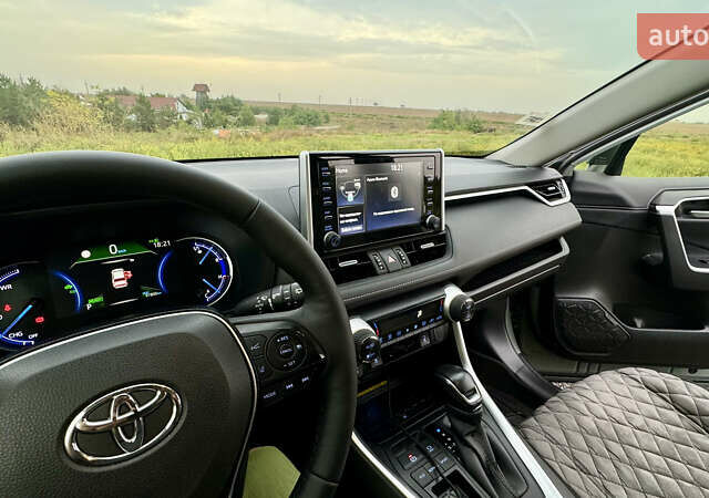 Тойота РАВ 4, объемом двигателя 2.49 л и пробегом 96 тыс. км за 33500 $, фото 2 на Automoto.ua