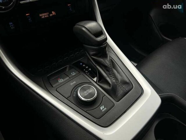 Тойота РАВ 4, объемом двигателя 0 л и пробегом 19 тыс. км за 33900 $, фото 18 на Automoto.ua