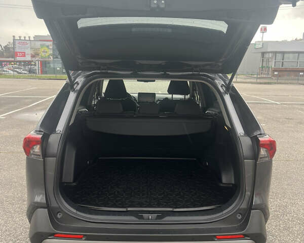 Тойота РАВ 4 2021 в Харькове на Automoto.ua Тойота РАВ 4, объемом двигателя 1.99 л и пробегом 36 тыс. км за 31000 $, фото 14 на Automoto.ua