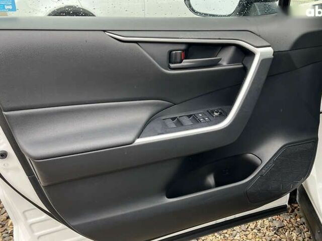 Тойота РАВ 4, об'ємом двигуна 0 л та пробігом 35 тис. км за 38500 $, фото 7 на Automoto.ua