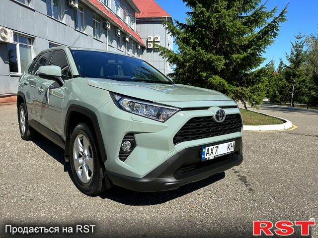 Тойота РАВ 4, об'ємом двигуна 2 л та пробігом 22 тис. км за 31500 $, фото 1 на Automoto.ua