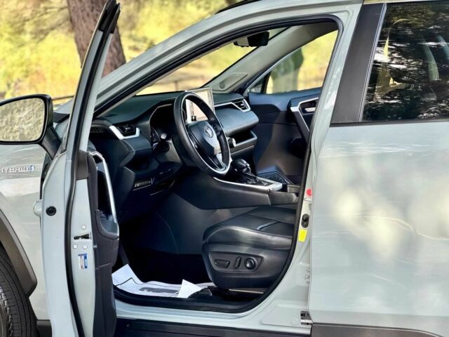 Тойота РАВ 4 2021 в Днепре (Днепропетровске) на Automoto.ua Тойота РАВ 4, объемом двигателя 2.5 л и пробегом 19 тыс. км за 7900 $, фото 9 на Automoto.ua