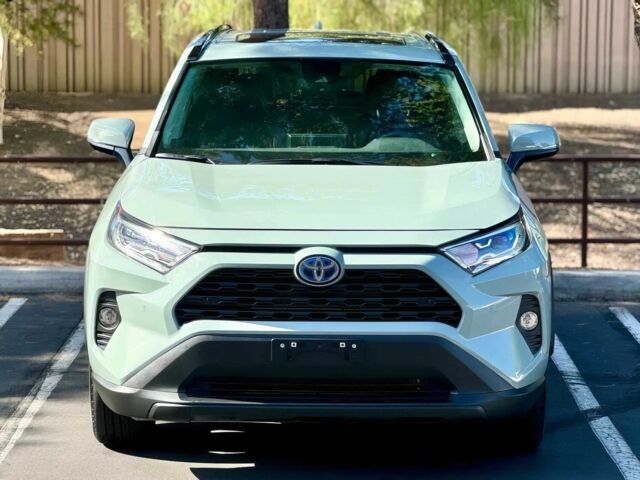 Тойота РАВ 4 2021 в Днепре (Днепропетровске) на Automoto.ua Тойота РАВ 4, объемом двигателя 2.5 л и пробегом 19 тыс. км за 7900 $, фото 1 на Automoto.ua