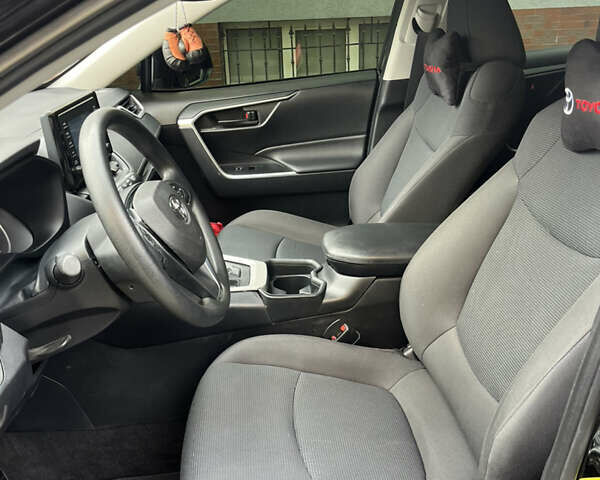 Тойота РАВ 4, объемом двигателя 2.49 л и пробегом 98 тыс. км за 22000 $, фото 13 на Automoto.ua