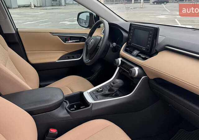 Тойота РАВ 4, объемом двигателя 2.5 л и пробегом 41 тыс. км за 37500 $, фото 14 на Automoto.ua