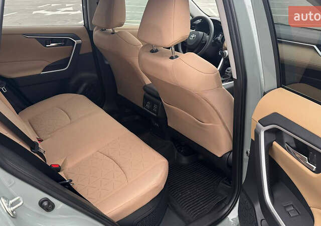 Тойота РАВ 4, объемом двигателя 2.5 л и пробегом 41 тыс. км за 37500 $, фото 15 на Automoto.ua