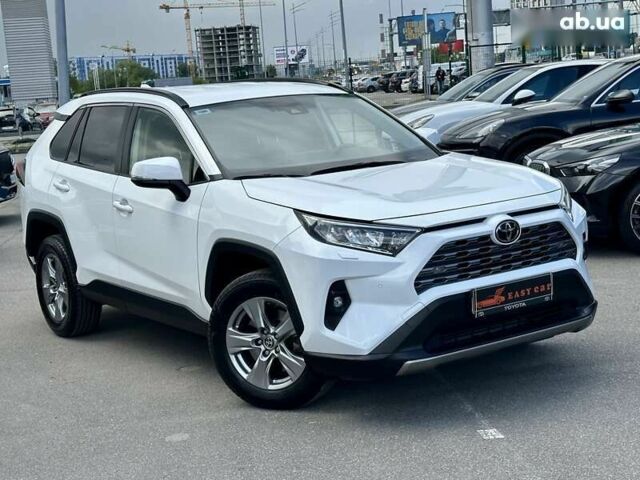 Тойота РАВ 4, объемом двигателя 2 л и пробегом 39 тыс. км за 30900 $, фото 3 на Automoto.ua
