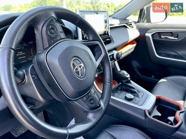 Тойота РАВ 4, объемом двигателя 2.5 л и пробегом 77 тыс. км за 46000 $, фото 8 на Automoto.ua