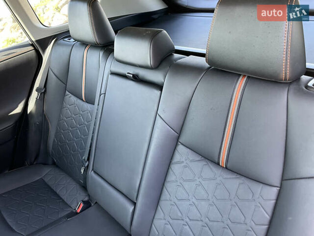 Тойота РАВ 4, объемом двигателя 2.5 л и пробегом 77 тыс. км за 46000 $, фото 12 на Automoto.ua