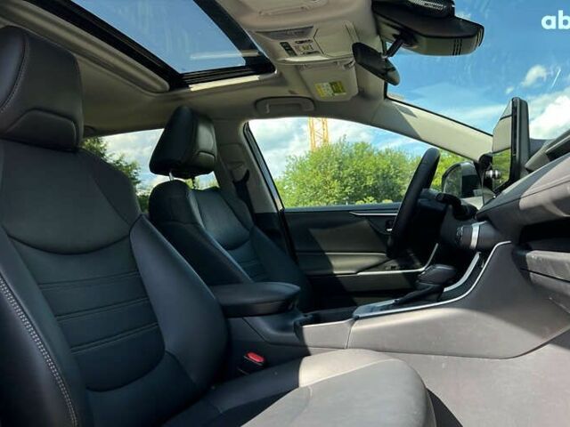 Тойота РАВ 4, объемом двигателя 0 л и пробегом 22 тыс. км за 40590 $, фото 8 на Automoto.ua