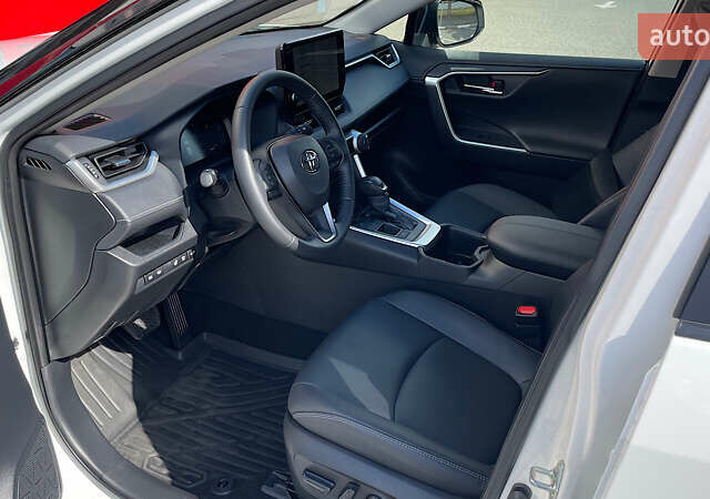 Тойота РАВ 4, объемом двигателя 2.49 л и пробегом 9 тыс. км за 41019 $, фото 11 на Automoto.ua