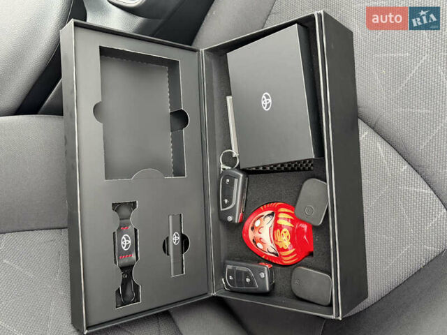 Тойота РАВ 4, об'ємом двигуна 2 л та пробігом 25 тис. км за 29700 $, фото 14 на Automoto.ua