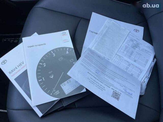 Тойота РАВ 4, объемом двигателя 0 л и пробегом 20 тыс. км за 41500 $, фото 4 на Automoto.ua