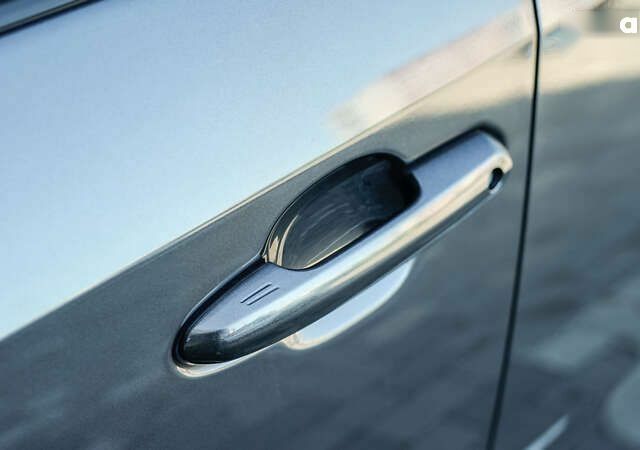 Тойота РАВ 4, объемом двигателя 0 л и пробегом 13 тыс. км за 38189 $, фото 12 на Automoto.ua