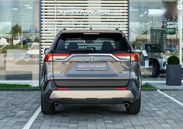 Тойота РАВ 4, объемом двигателя 0 л и пробегом 13 тыс. км за 38189 $, фото 3 на Automoto.ua