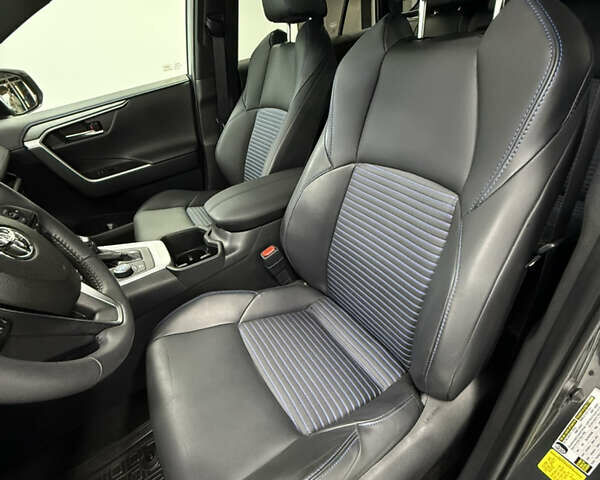 Тойота РАВ 4, об'ємом двигуна 2.49 л та пробігом 29 тис. км за 38900 $, фото 19 на Automoto.ua