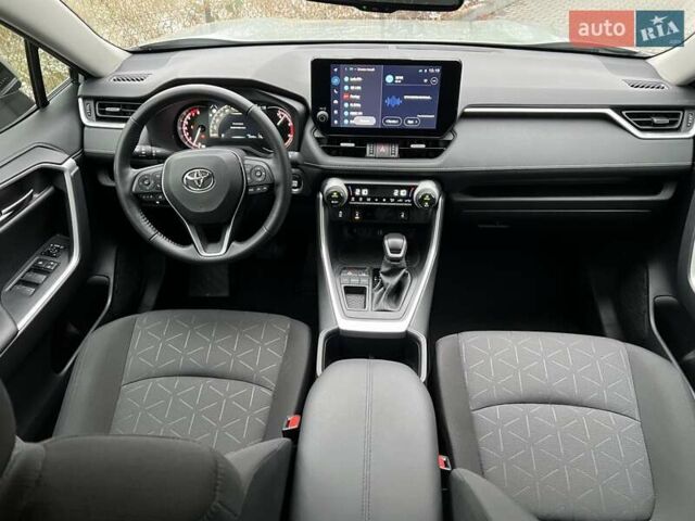 Тойота РАВ 4, объемом двигателя 1.99 л и пробегом 42 тыс. км за 33000 $, фото 8 на Automoto.ua