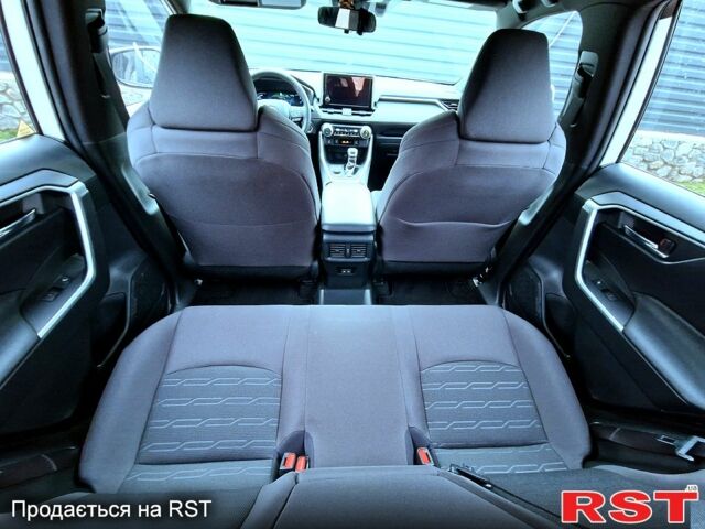 Тойота РАВ 4, объемом двигателя 2.5 л и пробегом 23 тыс. км за 39500 $, фото 10 на Automoto.ua