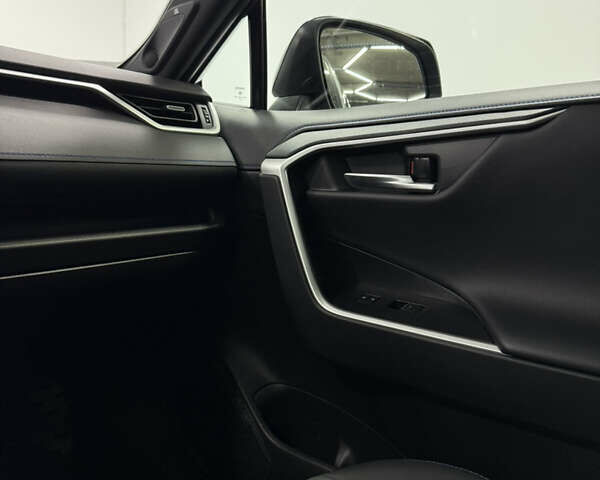 Тойота РАВ 4, об'ємом двигуна 2.49 л та пробігом 29 тис. км за 38900 $, фото 27 на Automoto.ua