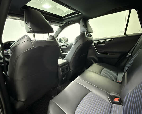 Тойота РАВ 4, об'ємом двигуна 2.49 л та пробігом 29 тис. км за 38900 $, фото 31 на Automoto.ua