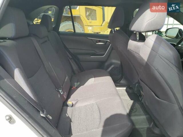 Тойота РАВ 4, объемом двигателя 2.49 л и пробегом 39 тыс. км за 12900 $, фото 10 на Automoto.ua