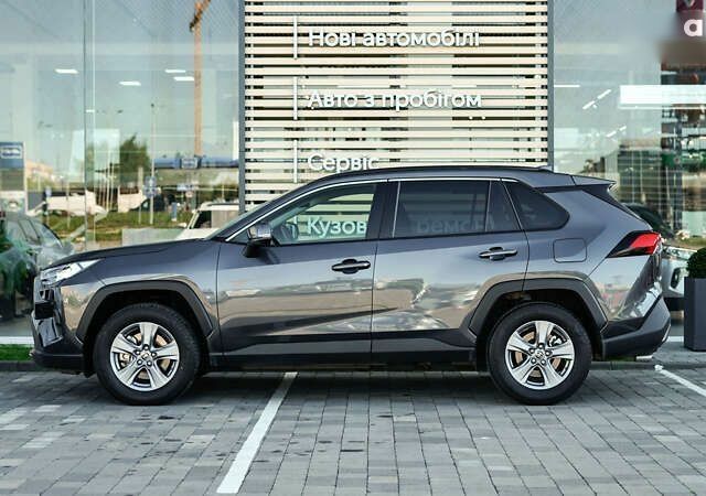 Тойота РАВ 4, объемом двигателя 0 л и пробегом 13 тыс. км за 38189 $, фото 1 на Automoto.ua