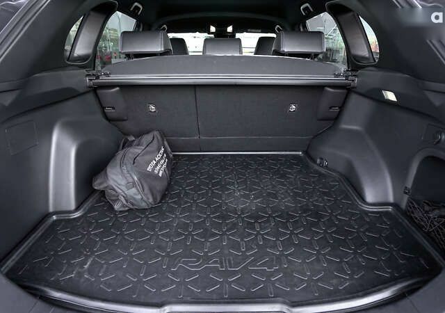 Тойота РАВ 4, об'ємом двигуна 0 л та пробігом 70 тис. км за 43835 $, фото 9 на Automoto.ua