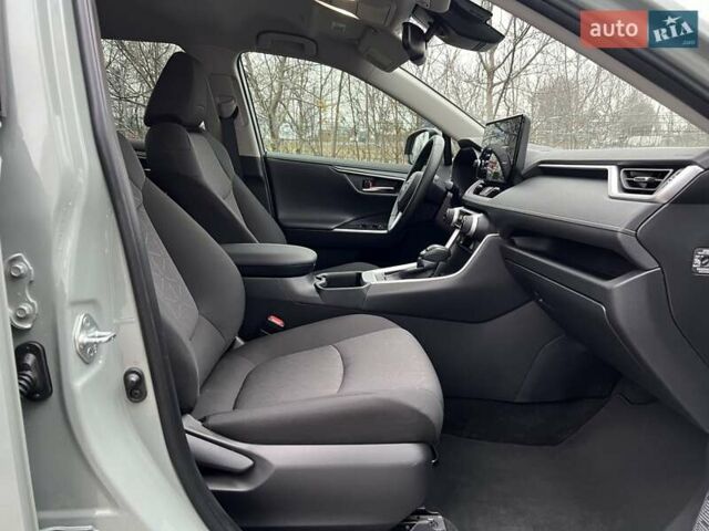 Тойота РАВ 4, объемом двигателя 1.99 л и пробегом 42 тыс. км за 33000 $, фото 10 на Automoto.ua