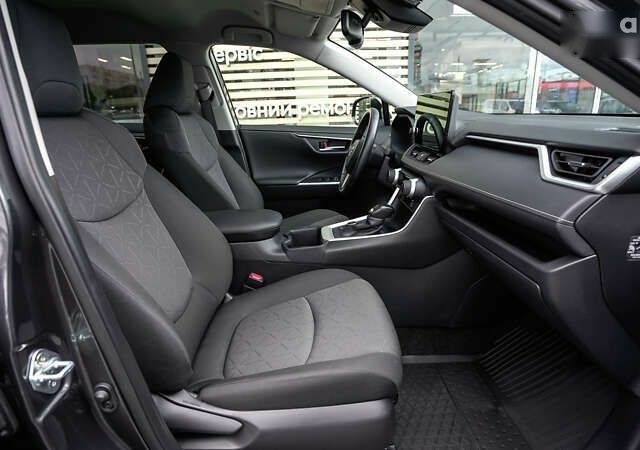 Тойота РАВ 4, объемом двигателя 0 л и пробегом 18 тыс. км за 42006 $, фото 5 на Automoto.ua