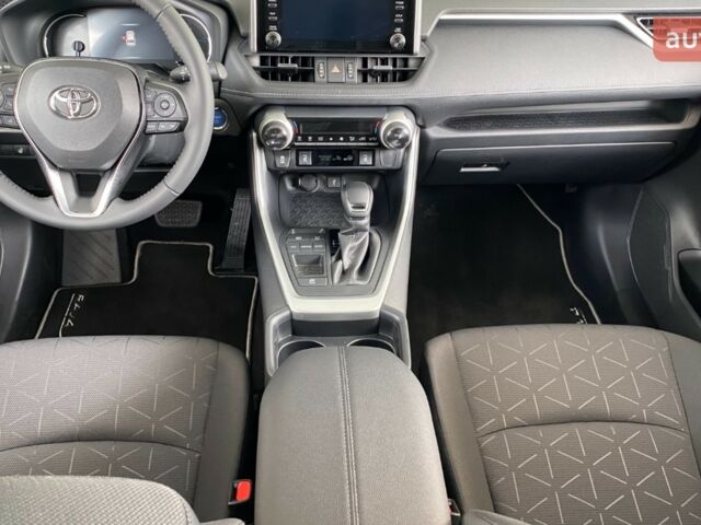 купить новое авто Тойота РАВ 4 2024 года от официального дилера Тойота на Столичному Тойота фото