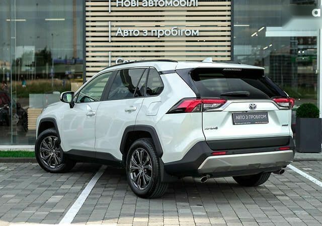 Тойота РАВ 4, об'ємом двигуна 0 л та пробігом 24 тис. км за 43214 $, фото 1 на Automoto.ua