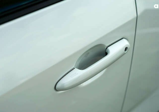 Тойота РАВ 4, об'ємом двигуна 0 л та пробігом 24 тис. км за 43214 $, фото 12 на Automoto.ua