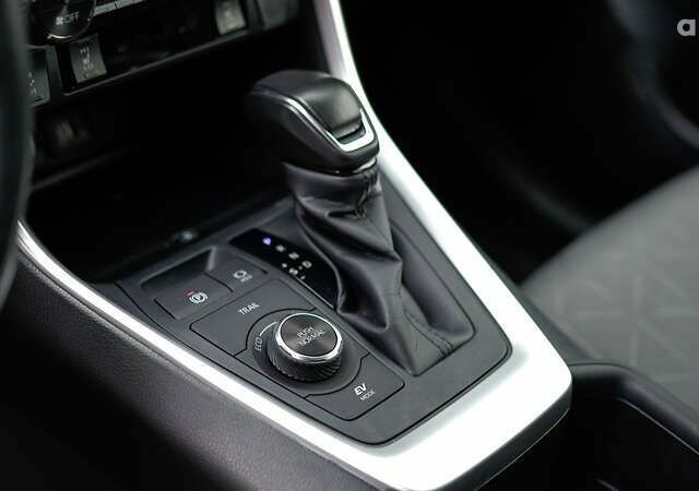 Тойота РАВ 4, объемом двигателя 0 л и пробегом 18 тыс. км за 42006 $, фото 28 на Automoto.ua