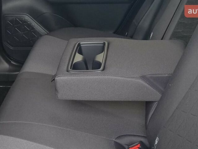 Тойота РАВ 4, об'ємом двигуна 2.49 л та пробігом 0 тис. км за 40000 $, фото 12 на Automoto.ua