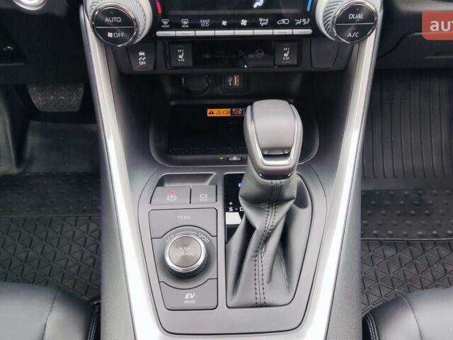 Тойота РАВ 4, объемом двигателя 2.49 л и пробегом 0 тыс. км за 44635 $, фото 15 на Automoto.ua