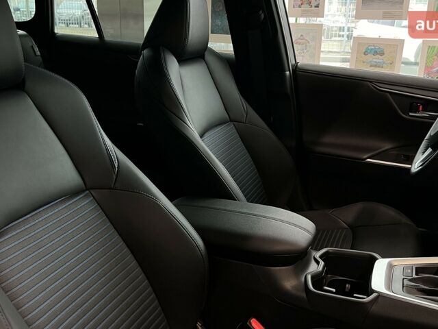 Тойота РАВ 4, об'ємом двигуна 2.49 л та пробігом 0 тис. км за 43665 $, фото 19 на Automoto.ua